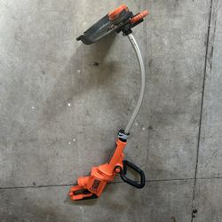 Black + Decker Electric Weed Whacker (plugin)