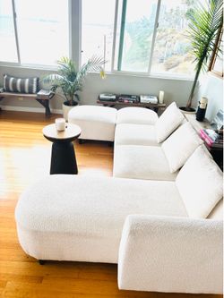 Beautiful White Sofa!!!