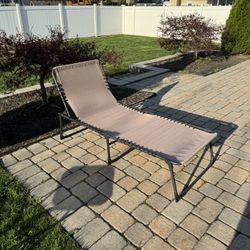 Lounge Chair Sun Lounger $50 each (2 available) Or Best Offer