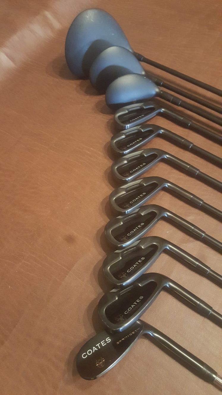 Women's Golf Club Set, manufactured by Coates w/Datrek cart bag. Top of the line golf clubs!! $350 OBO