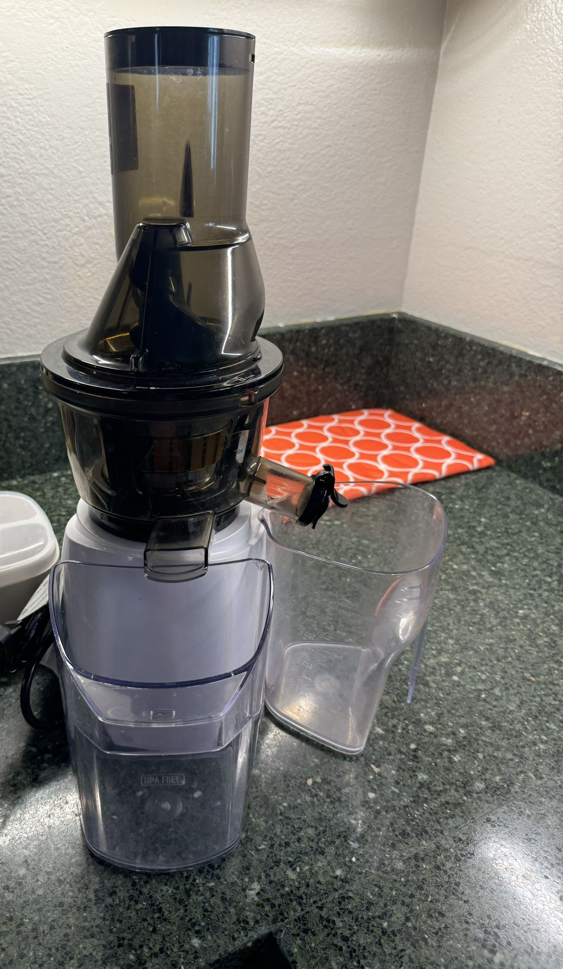 Kuvings Whole Slow Juicer B6000S