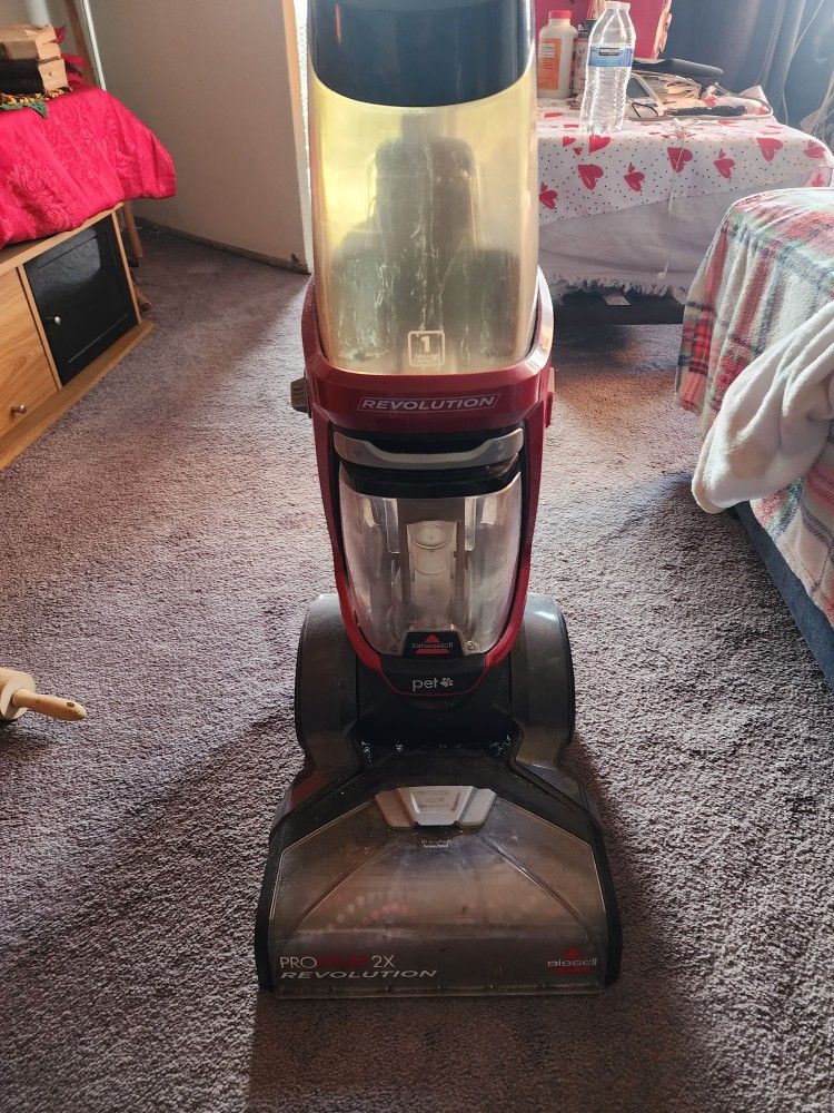 Bissell Proheat 2 Revolutuin Pet Carpet Cleaner