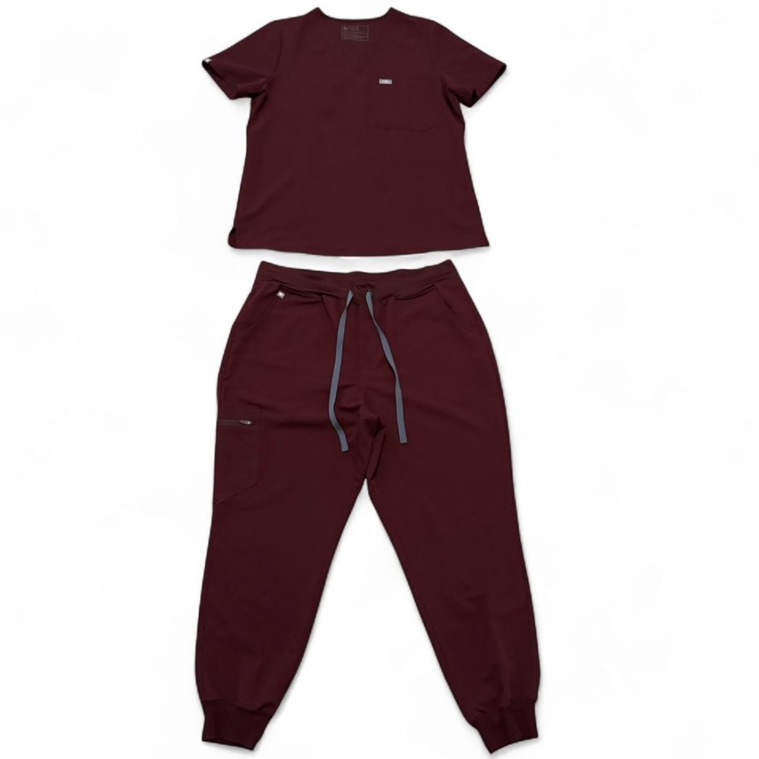 Figs burgundy Women’s Zamora Joggers & Catarina Top scrub set