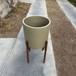 Modernica Ceramic Plant Pot w/ Wood Stand (large)
