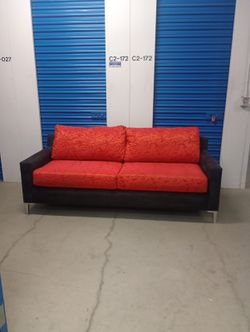 4 seater Couch In Good Conditions