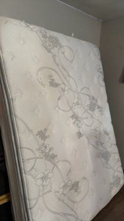 Queen mattress