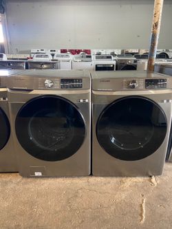 Electric Washer & Dryer Set – Excellent Condition
