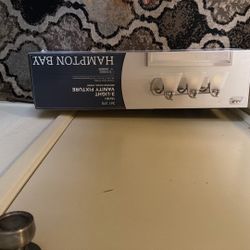 Hampton Bay 3-light Vanity Fixture