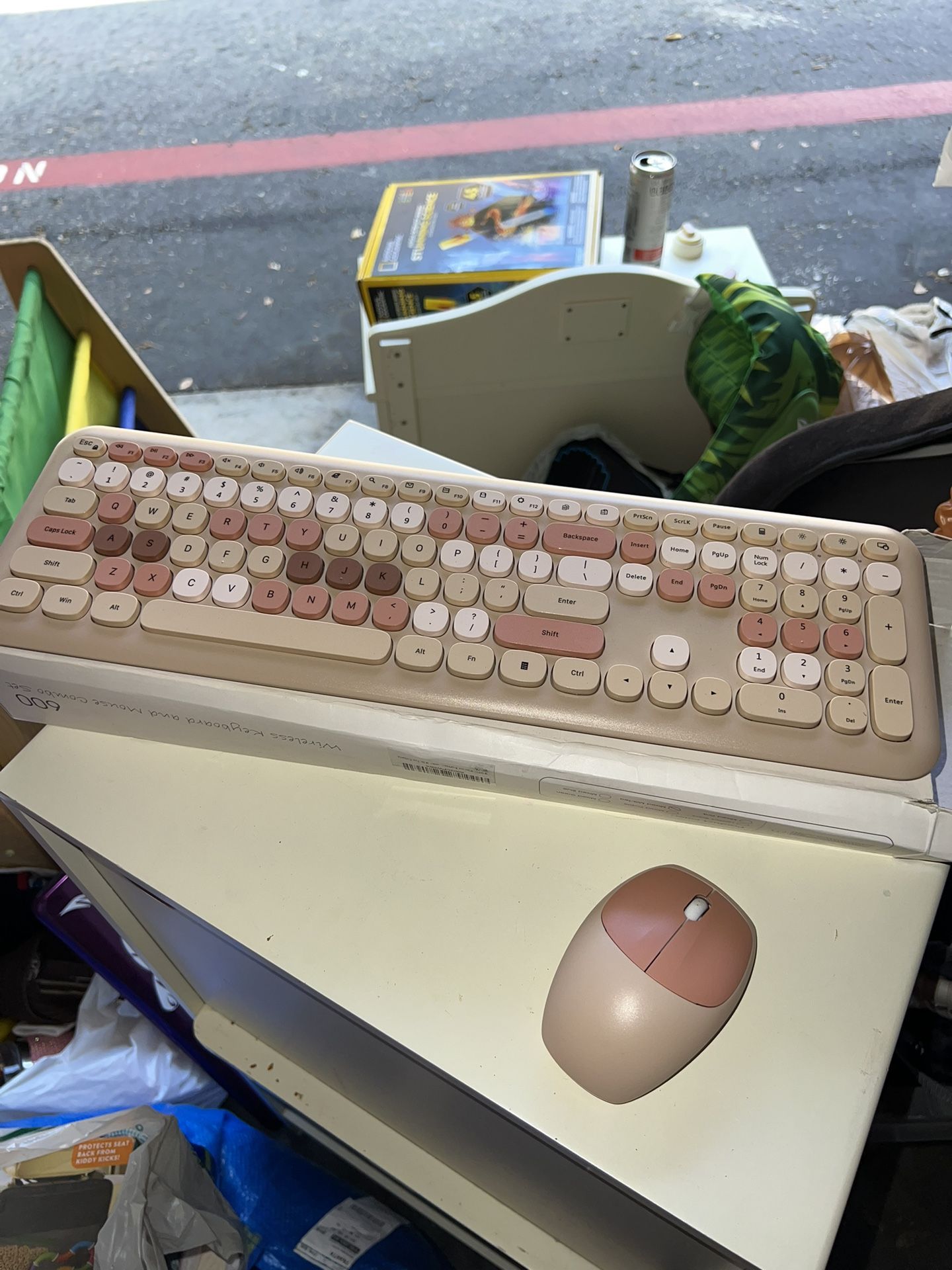 PINK KEYBOARD