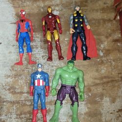 5 2013 Marvle Action Figures 12 Inches