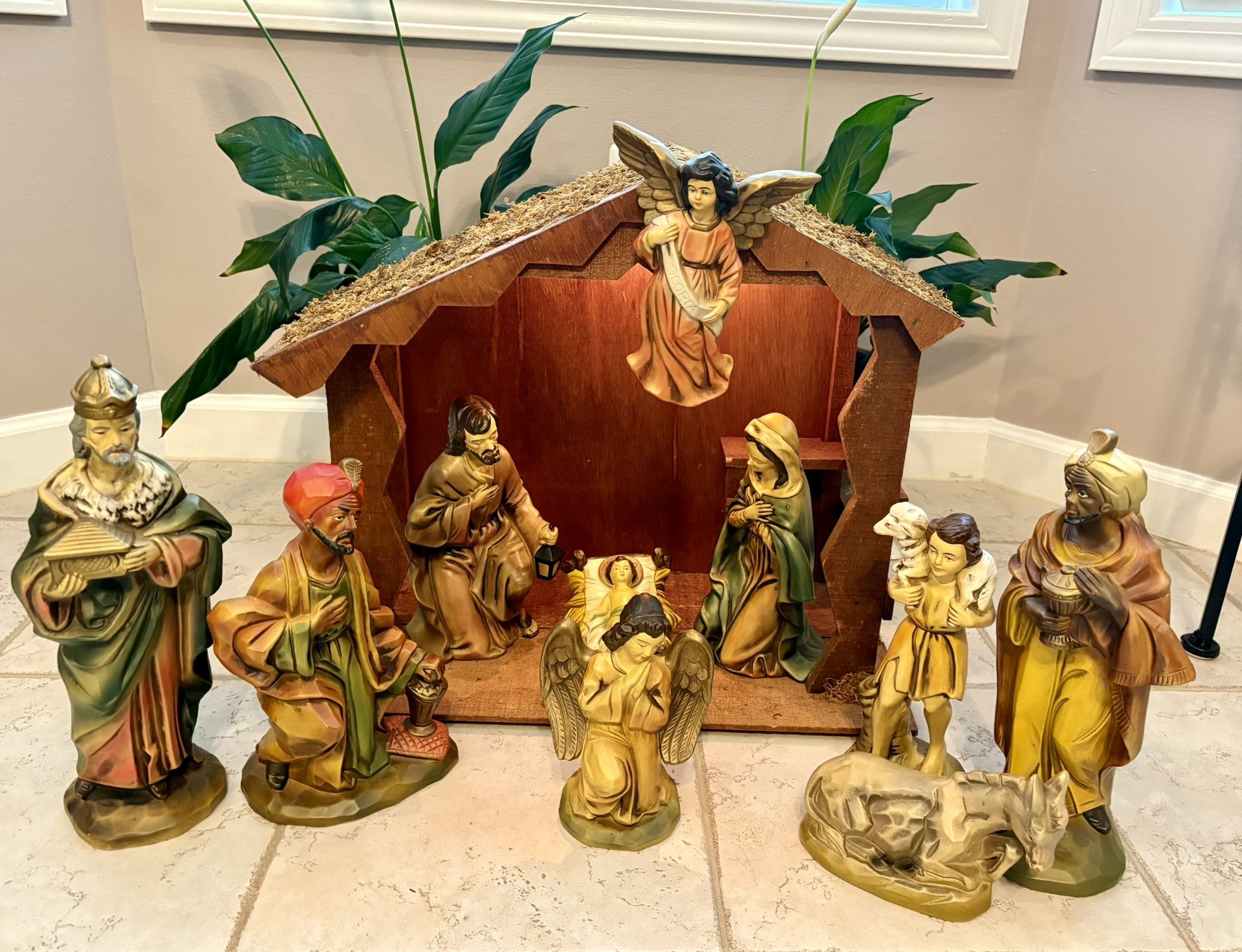 Vintage 11 Piece, Lighted Nativity Set