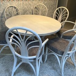 White Expandable Table W Chairs