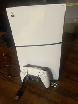 Ps5 slim disc 1 terabyte whitw
