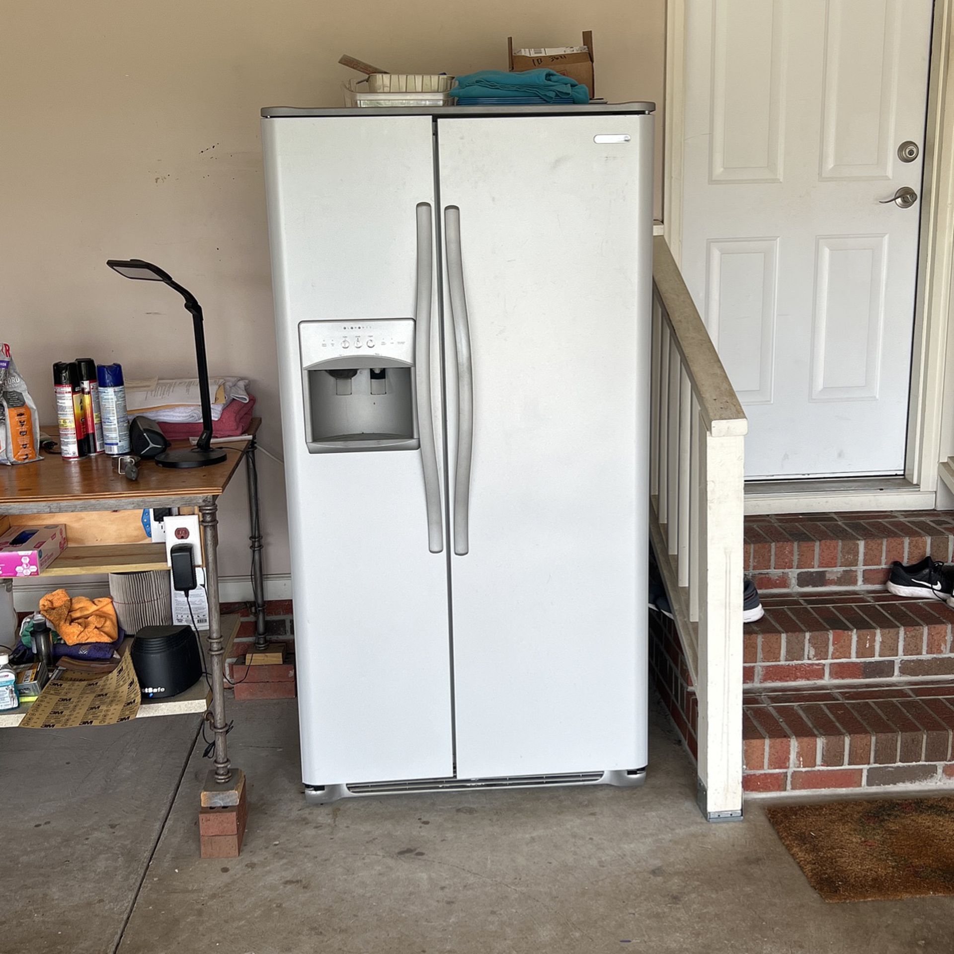 Frigidaire Side By Side