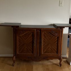 Bar/buffet Cabinet