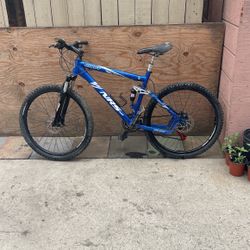 Giant Bike 