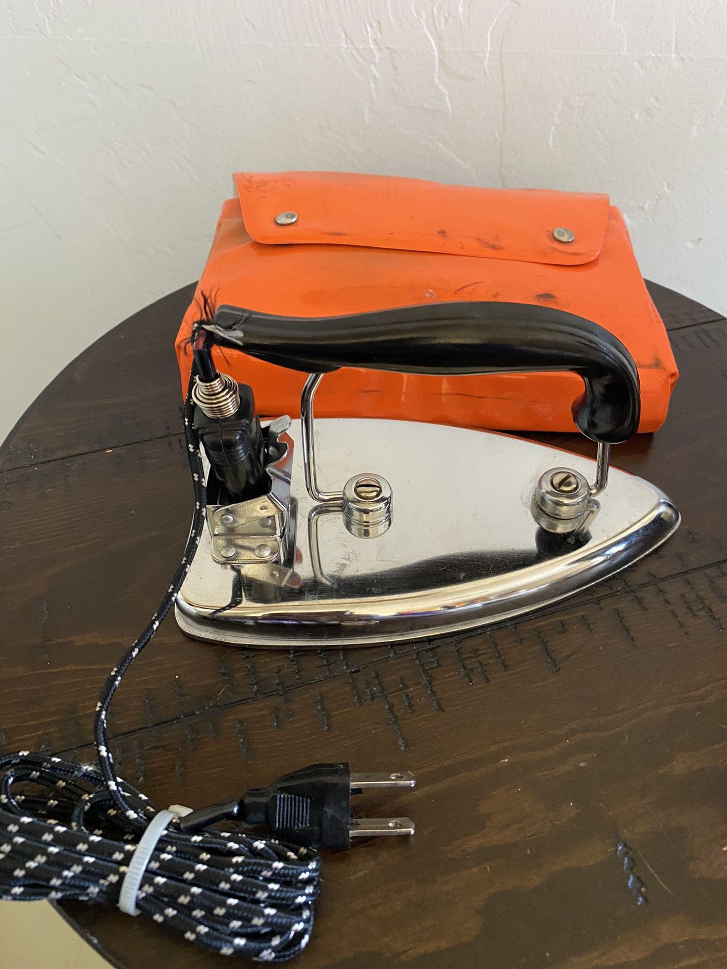 Vintage Durabilt Fully Automatic Folding Travel Iron Missing Cord