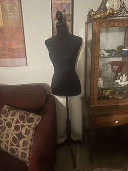 Mannequin Body Dress Form Torso Female Manikin 49.6-63.4 Inch Height Adjustable