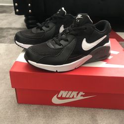 NIKE AIR MAX EXCEE