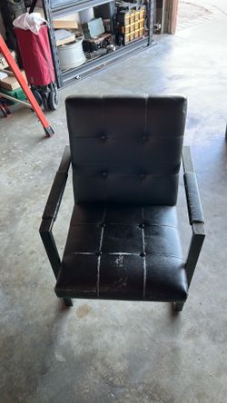 Free Chair