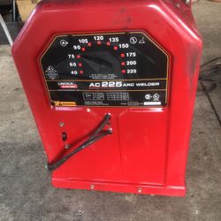 Lincoln Electric 225 Ac Welder 