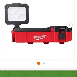 Milwaukee M12 12-Volt Lithium-Ion Cordless PACKOUT Flood Light w/USB Charging