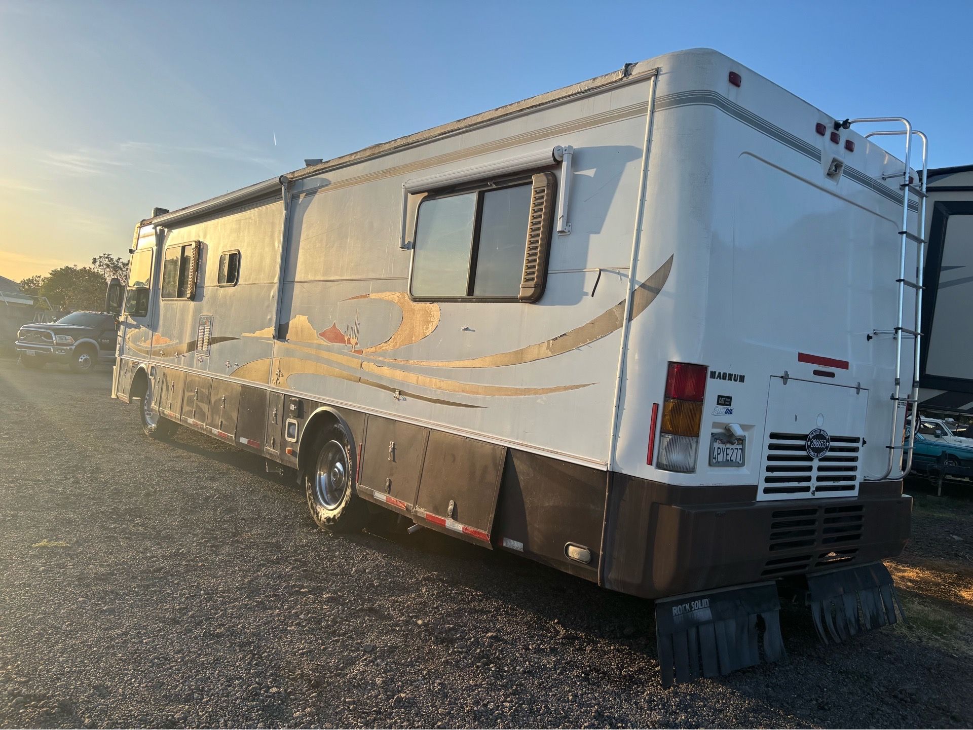 2001 Safari motorhome for Sale in Riverside, CA - OfferUp