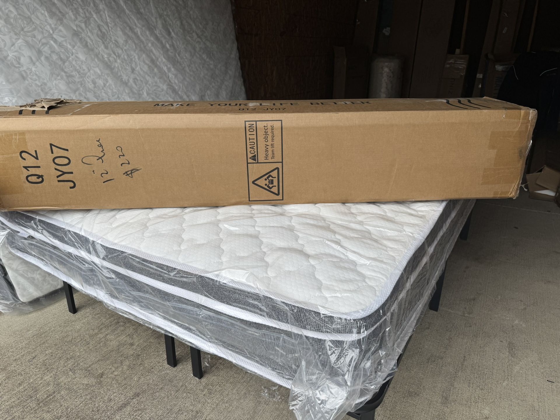 New 12 Inch Thick Pillowtop Hybrid Mattress In A Box