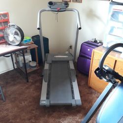 Treadmill! Weslow Cadence C22 ! 