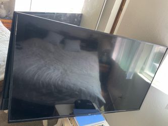 TCL TV 55’ - ROKU TV + wall stand - like New