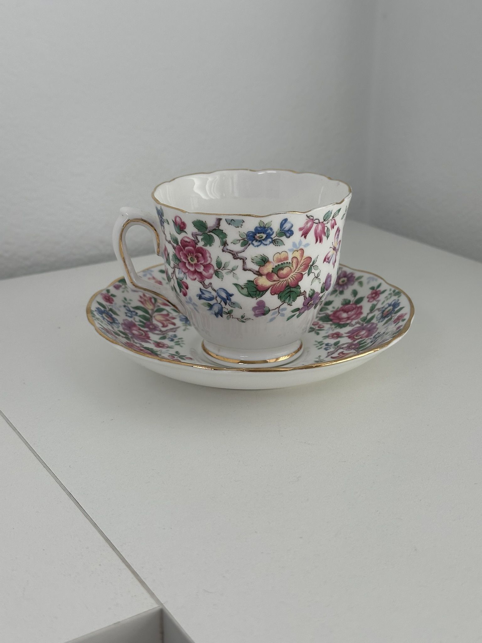 CROWN STAFFORDSHIRE TEACUP & SAUCER FLORAL CHINTZ BONE CHINA ENGLAND