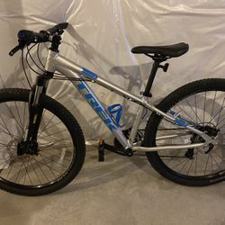 2020 Trek Marlin 4