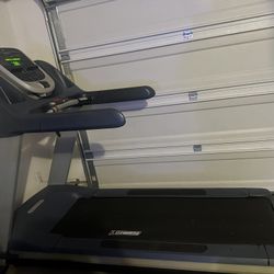 Precor TRM 833 Commercial Series Treadmill with P30 Console