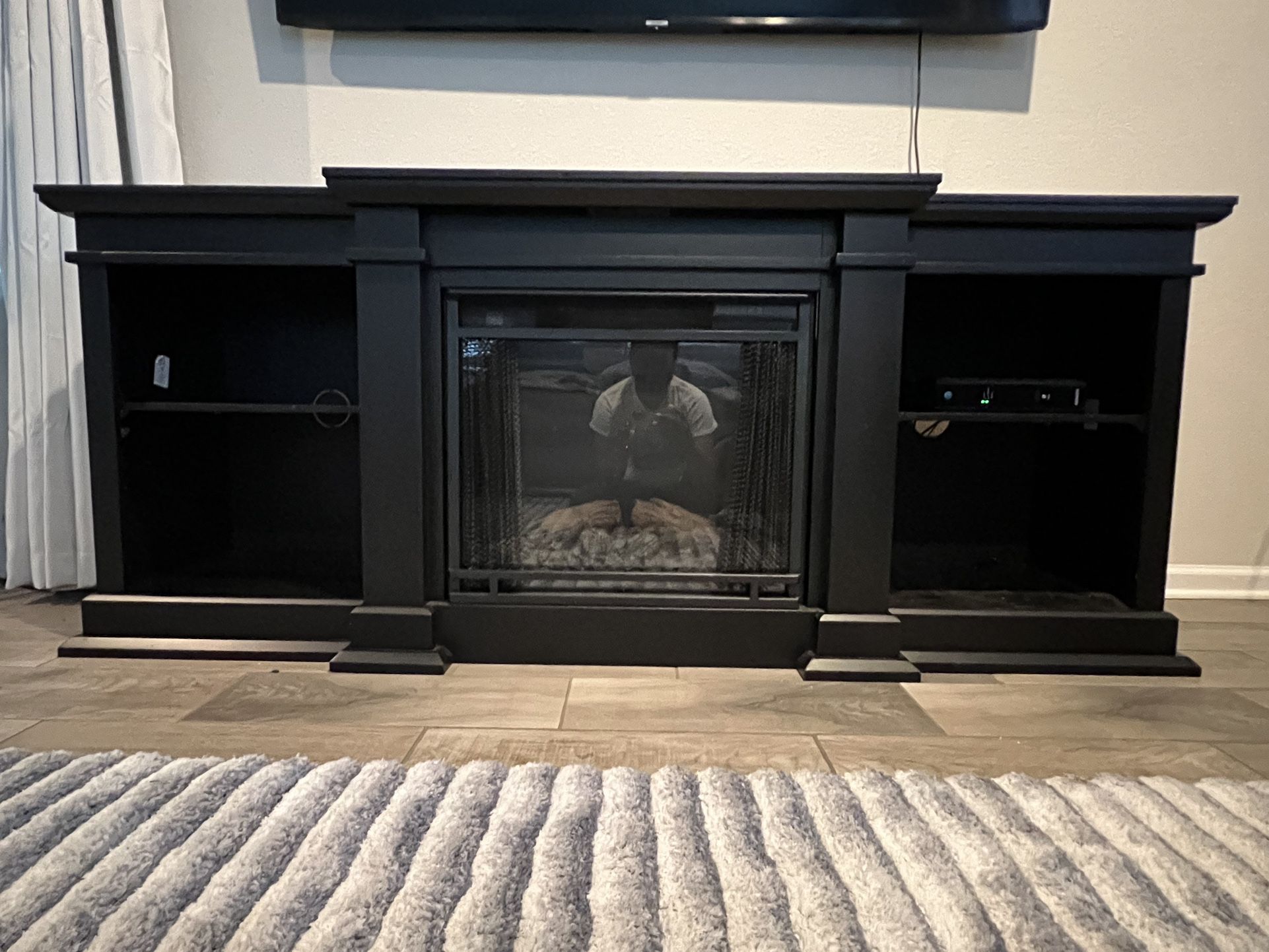 Electric Fire Place / Tv Stand Up 