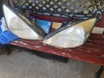 2004 Ford focus headlights
