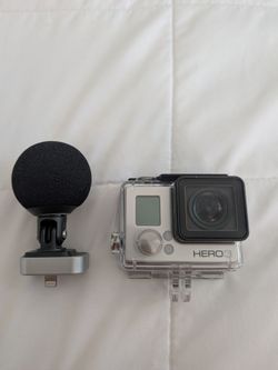 Microphone for streaming or recording and Hero 3 camera