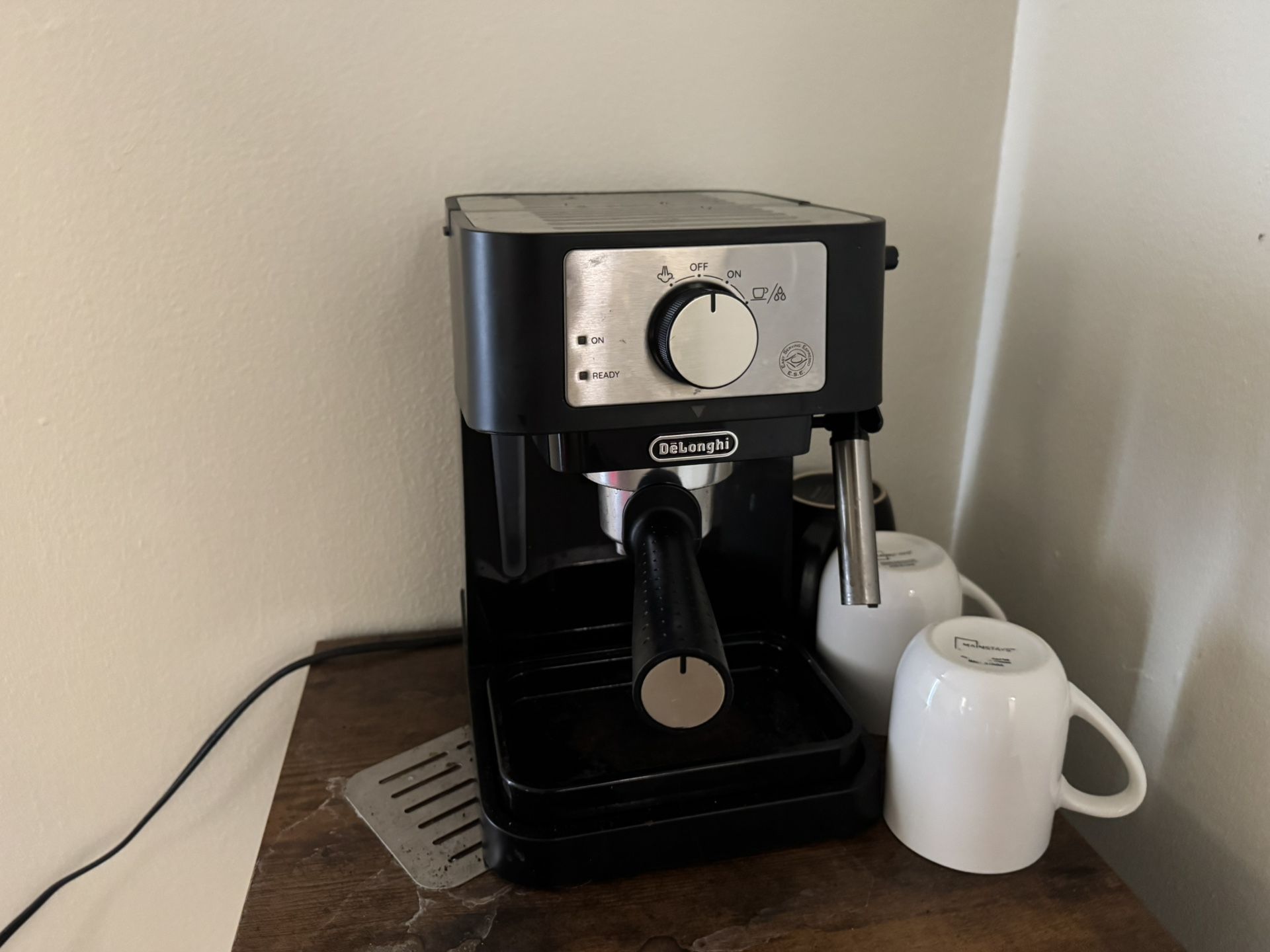 De longhi Coffee Machine