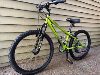 Nishiki "Pueblo" 21-Speed Youth Mountain Bike (24 in. Wheels)