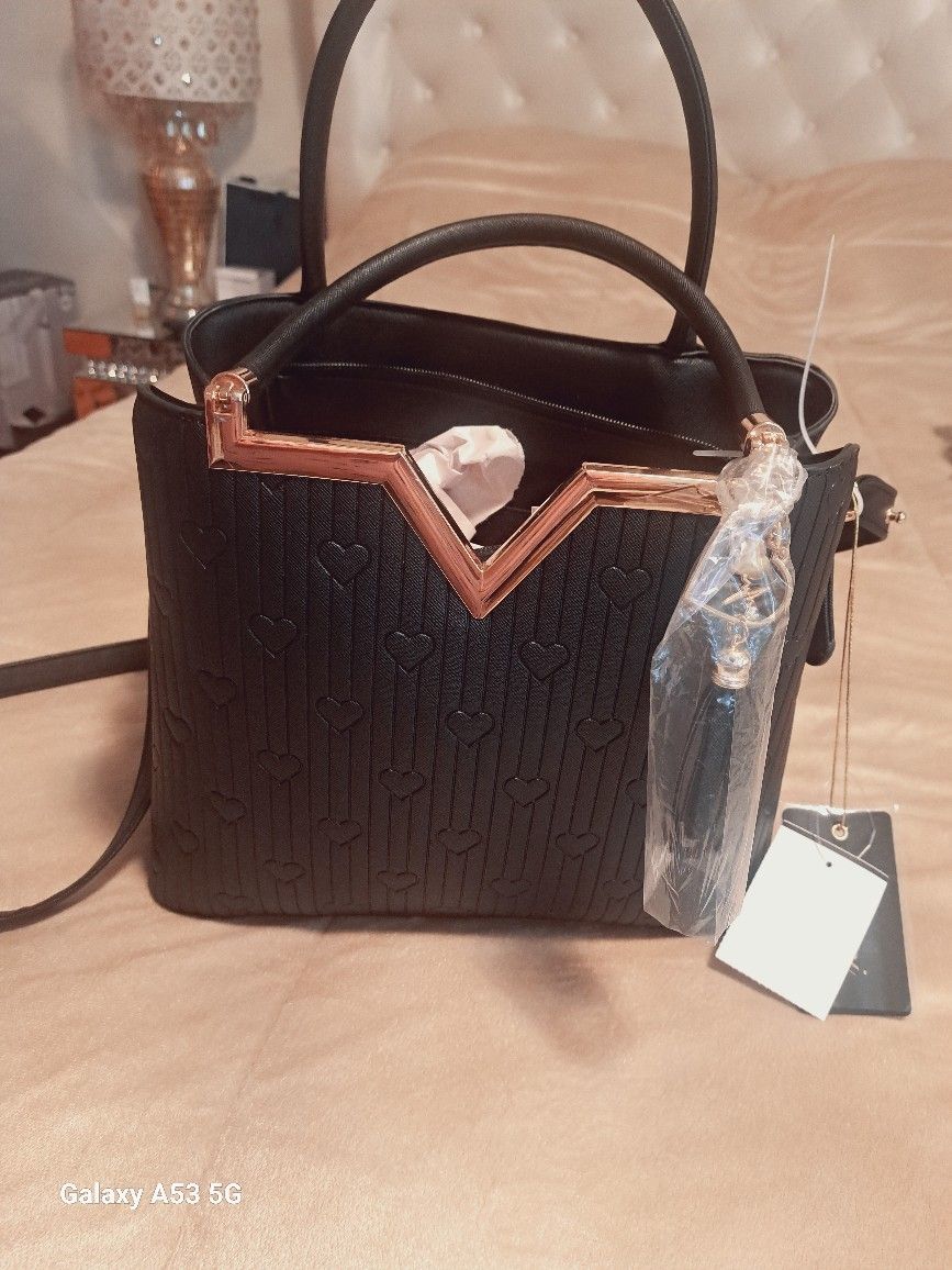 Black Purse