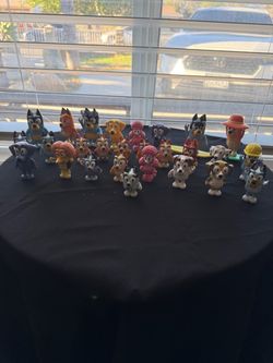 Bluey 27-Piece Figure Lot