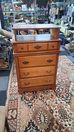 Dresser