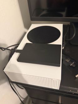 Xbox series S with 2 controllers and monitor and 500 GB memory card