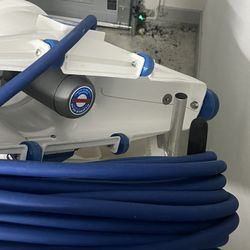 Hammer Head Commercial Pool Vacuum 