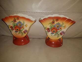 Pair of vintage fan vases