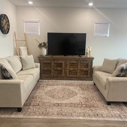 Sofa Loveseat/ Living Room Set 