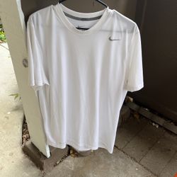 Mens large Nike Dri Fit T Shirt