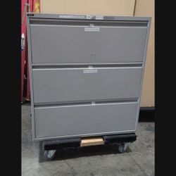 Metal File Cabinet With Key For Letter Or Legal Size 