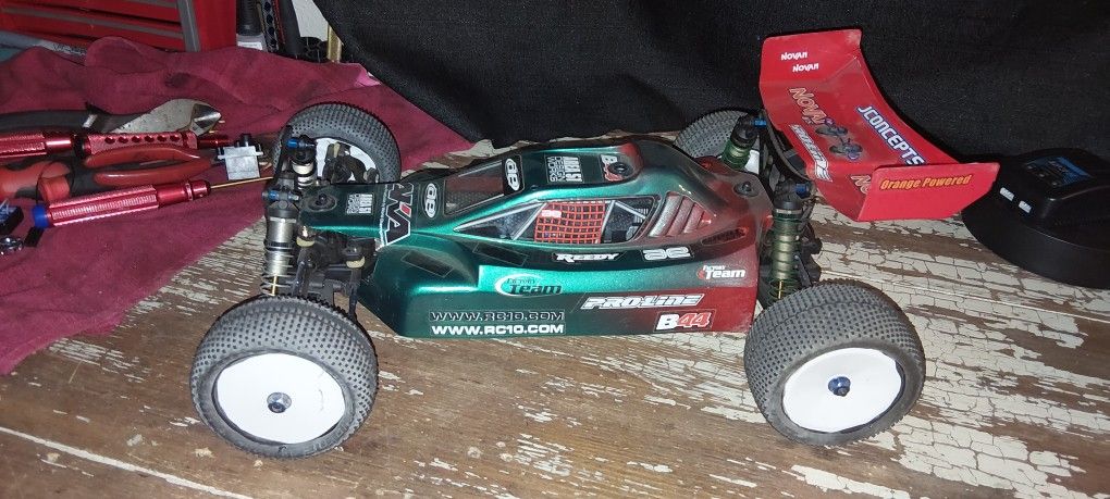 Team Associated B44 And Other Buggy 