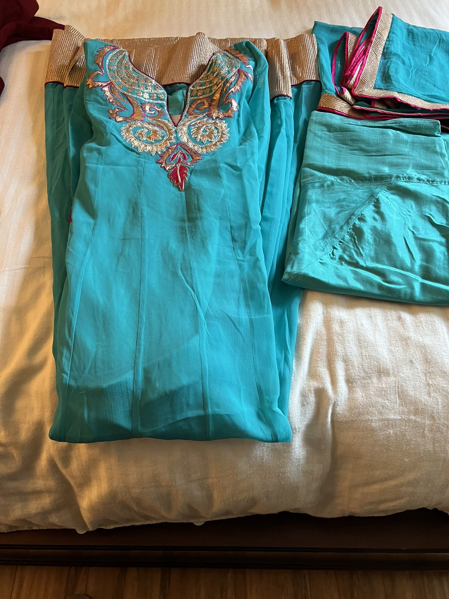 Indian Punjabi Pakistani Turquoise Anarkali 3 Pc Suit