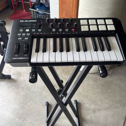M-Audio Keyboard With Keyboard Stand